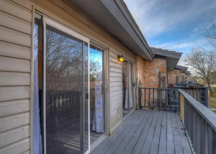 Sundowner Stay On Lake Lbj!
